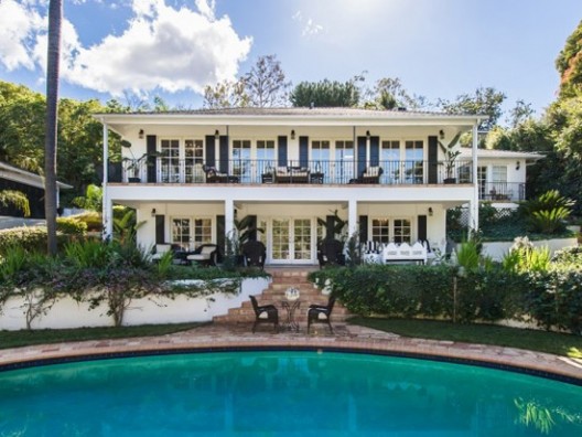 Faye Resnicks Hollywood Hills Home Sold for $2.29 Million