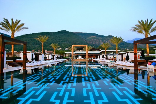Prestige in Marina - Luxury Hotel Regent Porto Montenegro started to work!