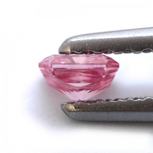 Rare 8.41-Carat Flawless Fancy Vivid Purple Pink Diamond at Sotheby's Hong Kong