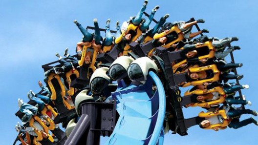The First 4D Roller Coaster In The World By Six Flags