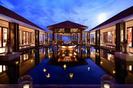 Banyan Tree Lang Co – Luxury of Central Vietnam