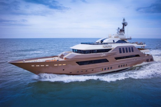 CRN Mega Yachts J'ade With Its Own Drive-in Garage