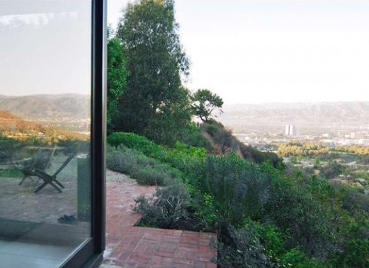 Jake Gyllenhaal Selling His Hollywood Hills Mansion for $3,5 Million