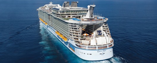 Oasis Of The Seas - World's Largest Cruise Ship Sails from Southampton after UK Stop-off