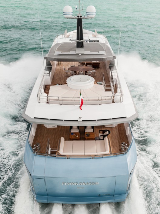 Admiral Regale 45 FLYING DRAGON Yacht Available for Charter