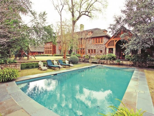 Bayou Breeze - Exceptional River Oaks Estate on Sale