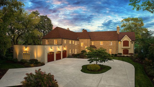 Lake Michigan Estate to be Auctioned to Highest Bidder