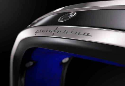 Armill - Luxury Self-charging Smart Bracelet by Christophe & Co. And Pininfarina