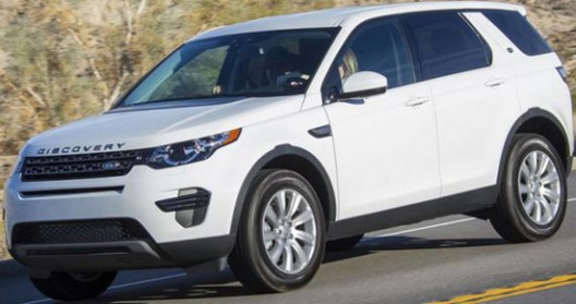 Land Rover is on the event, Palm Springs Modernism Week 2015, introduced a limited edition of its model Discovery Sport