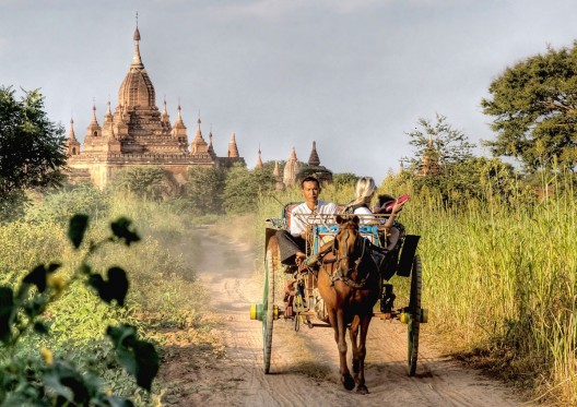 Explore Myanmar From the Most Luxury Riverboat to Cruise