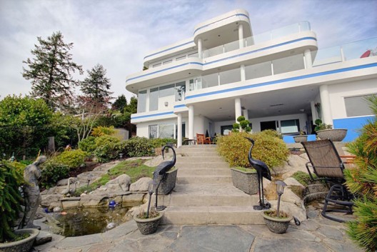White Rock Waterfront Mansion on Sale
