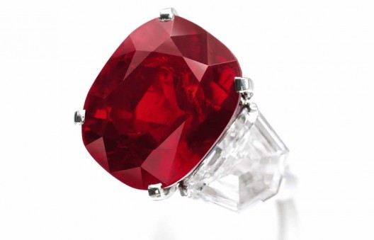 The Historic Pink Diamond Sold for $15,9 Million