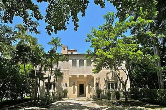 Lo's Former Miami Home