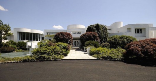 Skyview - Palatial Modernist Residence Listed For $7.9 Million