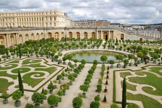 The Chateau de Versailles Will Get Luxury Hotel