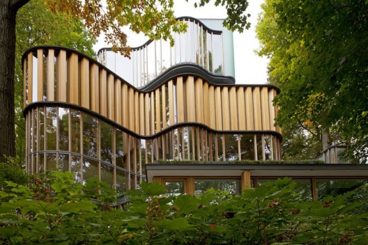 CAD $28 Million Integral House Reduced To $22.9 Million