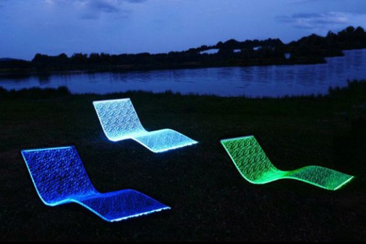 LumiLuxe LED Lounge Chair by BeMoss