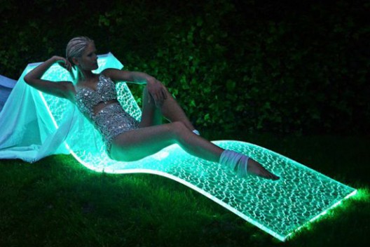 Floating On Light – LumiLuxe LED Lounge Chair by BeMoss
