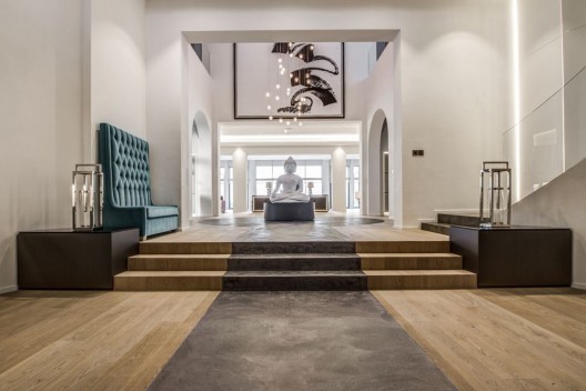 Exquisite Contemporary Villa In Emirates Hills