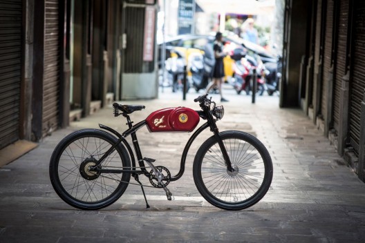 RaceR - Otocycles' New E-bike Inspired By Legendary Cafe Racer