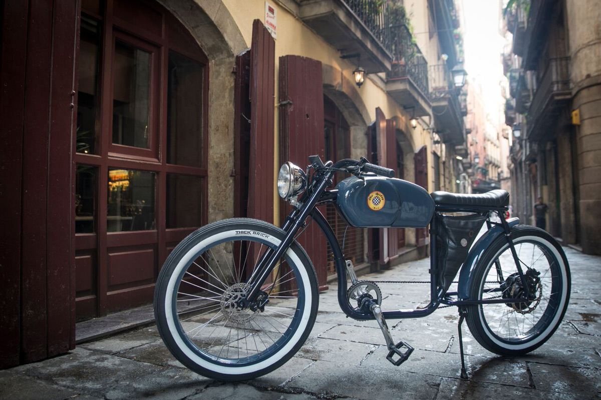 RaceR - Otocycles' New E-bike Inspired By Legendary Cafe ...