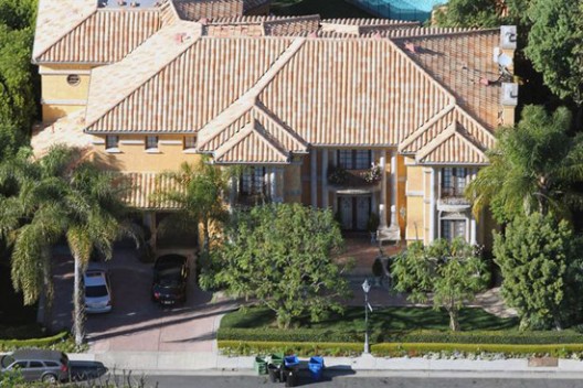 Charlie Sheen Selling Two of Three Beverly Hills Mansions