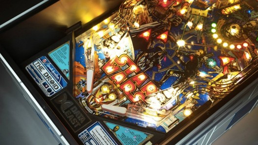 R2-D2 Pinball Game - Unique Coffee Table