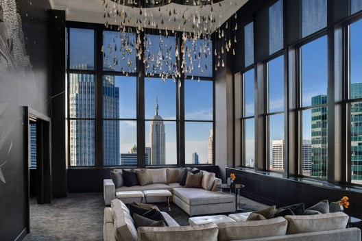 $25,000 Per Night In The Champagne Suite At The New York Palace