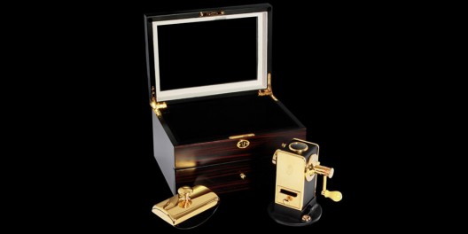 Goldgenie's Executive 24K Gold Desk