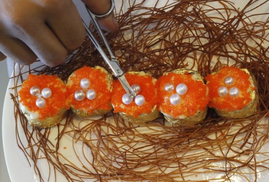 Worlds Most Expensive Sushi With Diamonds And Gold