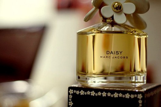 Get Around New York In Uber's Daisy Covered Car And Get Marc Jacobs Perfume