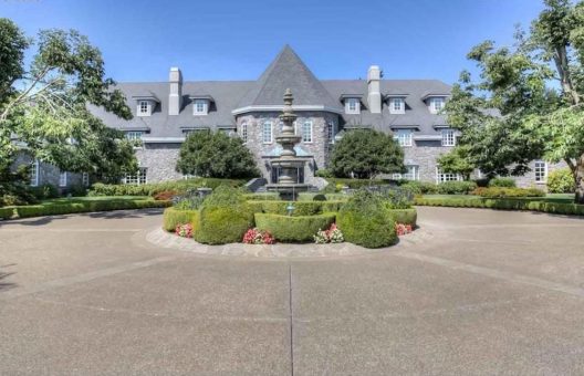 Palatial Manor In Salem, Oregon Can Be Yours For $3.5 Million