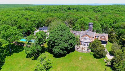 Christie Brinkleys Hamptons Estate On Sale For $30 Million