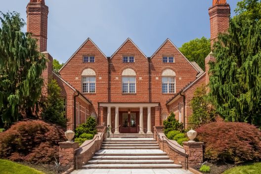 Larchmont, New York – 1920’s English Estate To Be Auctioned