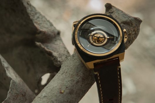 The TACS Automatic Vintage Lens Watch