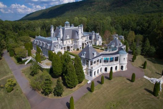 Château Montagel Would Be A Perfect Christmas Gift