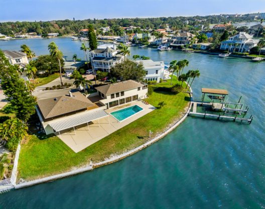 Magnificent Waterfront Home In Belleair On Sale For $1,75 Million