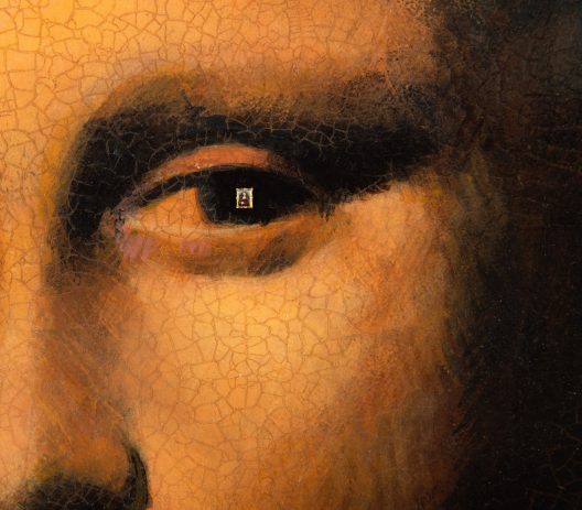 World’s Smallest Mona Lisa In Eye Of Forged Mona Lisa