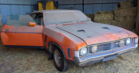 Ford Falcon XA GT Sold for $ 300,000
