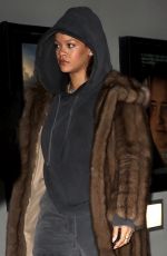 Rihanna on a late night movie date with A$AP Rocky in Los Angeles 29.12.22