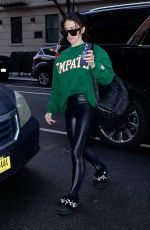Hilaria Baldwin heads back home after a trip to the gym in New York 20.1.23
